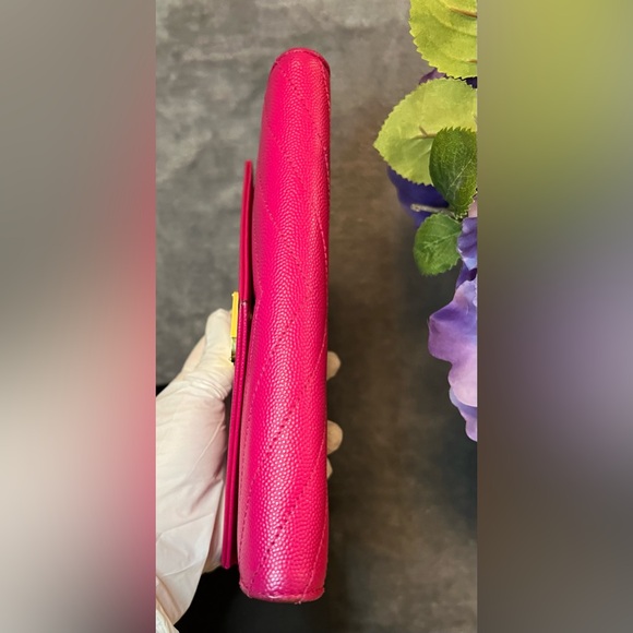 YSL Quilted Envelope Wallet - Picture 6 of 16